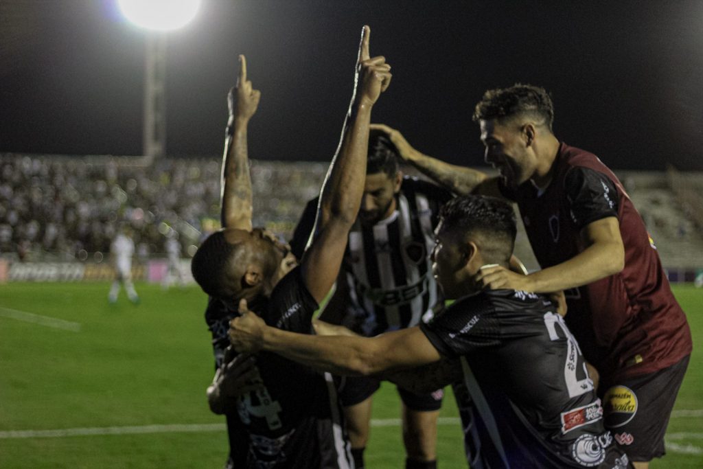 botafogo-pb-vence-o-altos-pi-e-sobe-para-o-g-4-do-campeonato-brasileiro-serie-c