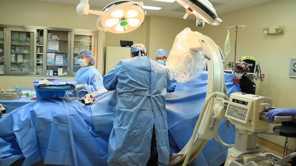 avanco-|-pulmao-com-cancer-e-operado-fora-do-corpo-e-recolocado-em-paciente