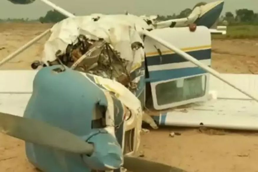 quatro-pessoas-ficam-feridas-em-queda-de-aviao